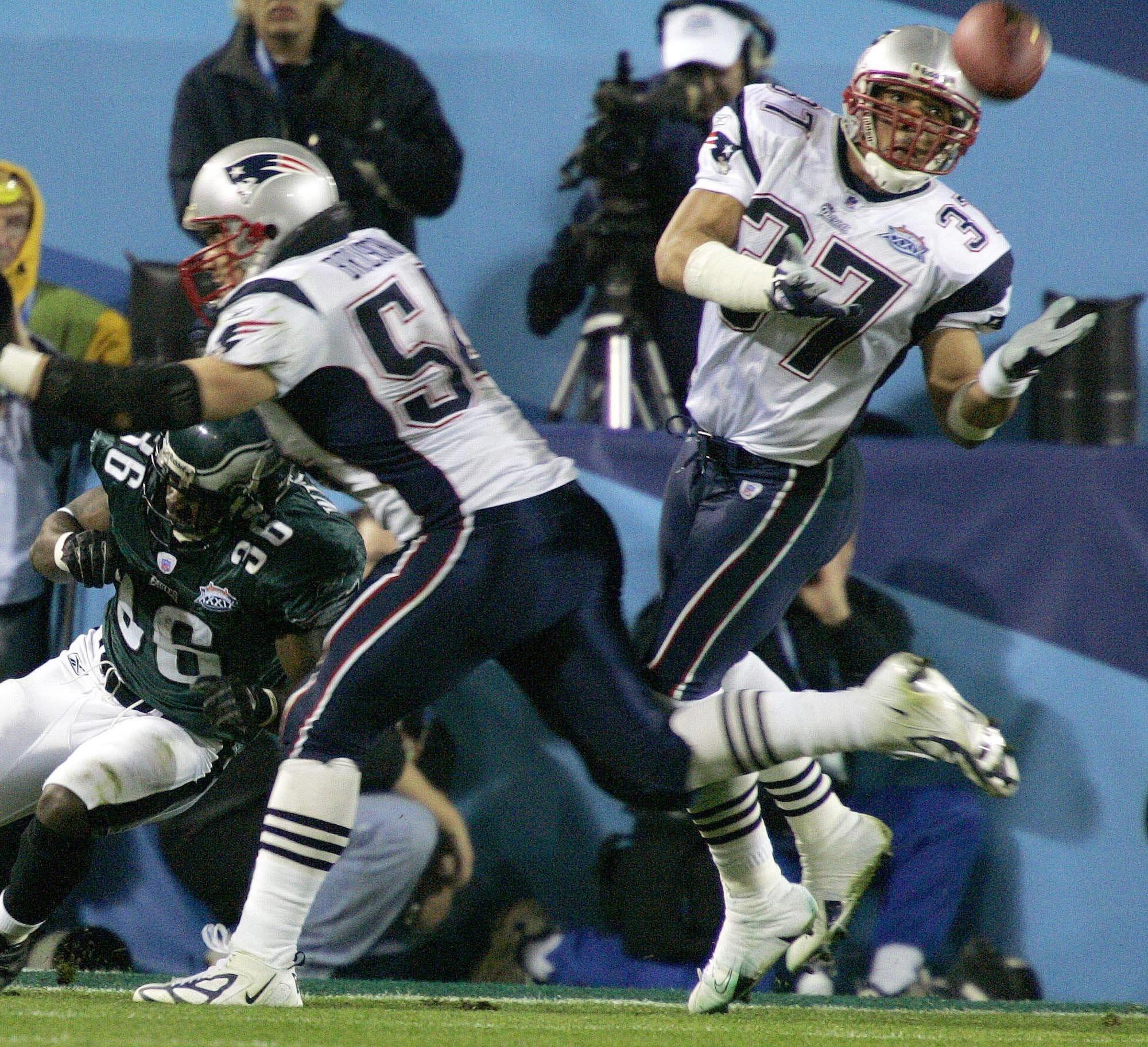 patriots eagles super bowl 2004